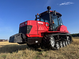 Гусеничный трактор Фермер РБ-2103 6